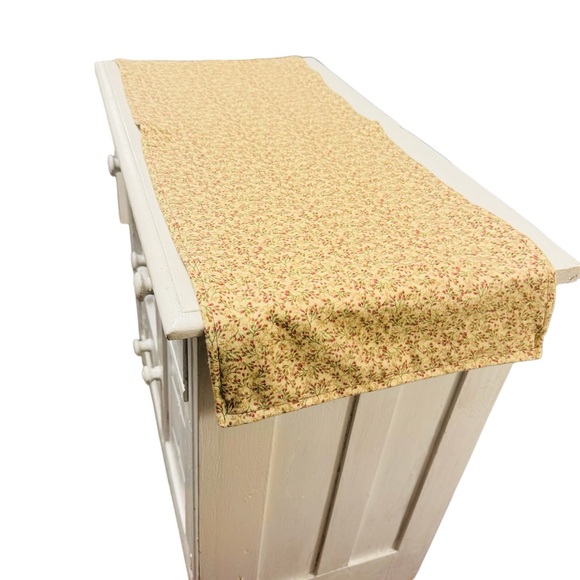 Handmade table runner - Picture 7 of 9